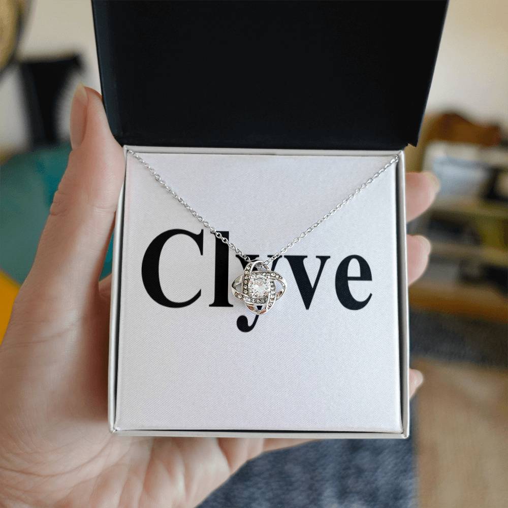 Love Knot Necklace - Clyve